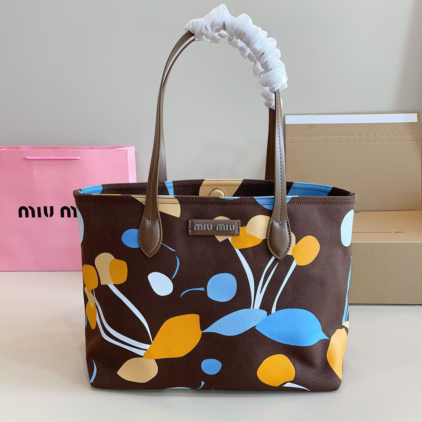 MIU Canvas Maxi Tote WXR250435