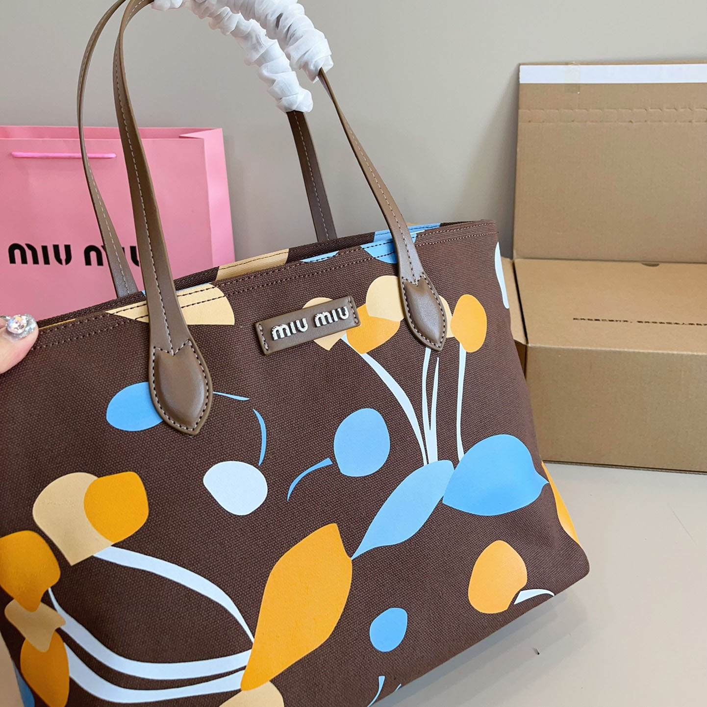 MIU Canvas Maxi Tote WXR250435