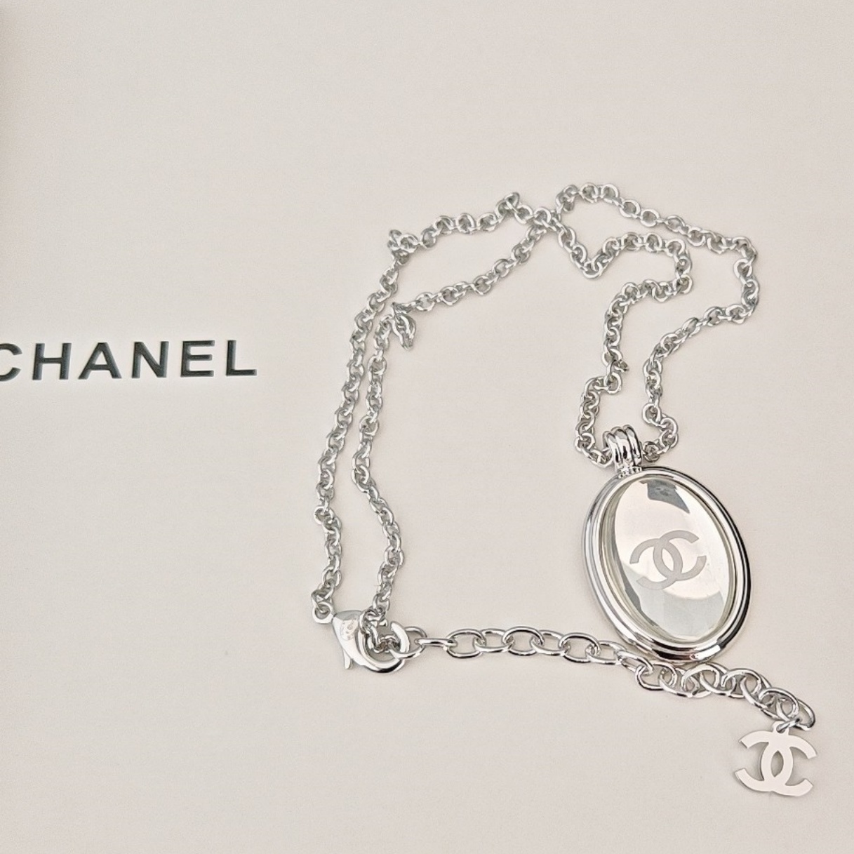 CH Unisex The latest new  white gold transparent oval necklace YV24060210