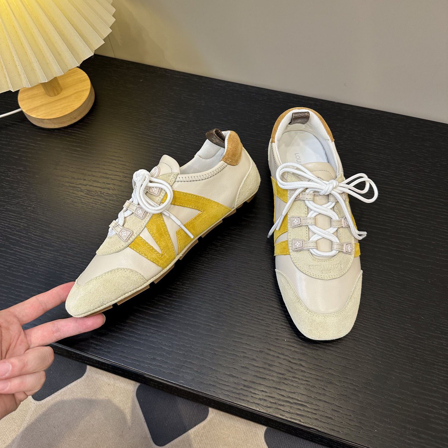 LV Sneakerina  FH250571