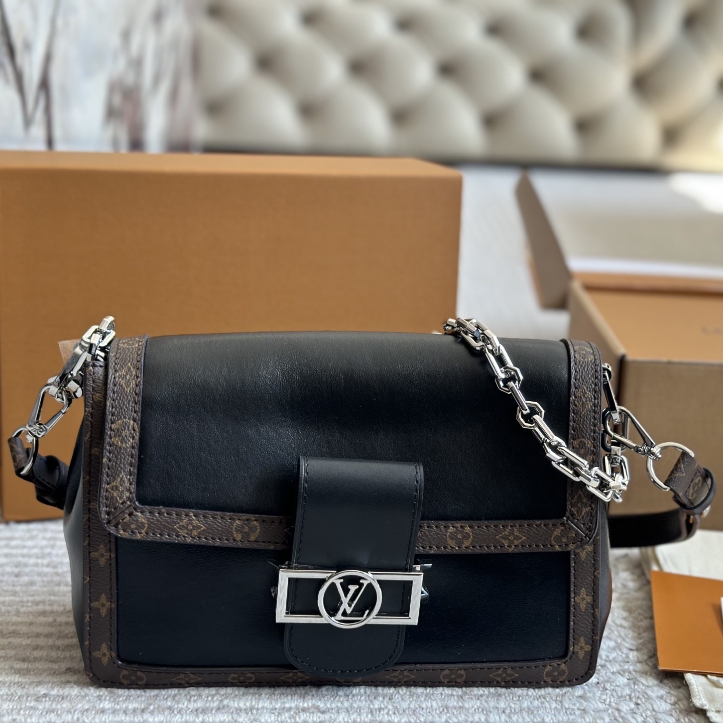 LV Dauphine Soft Vibe MM YV24060428