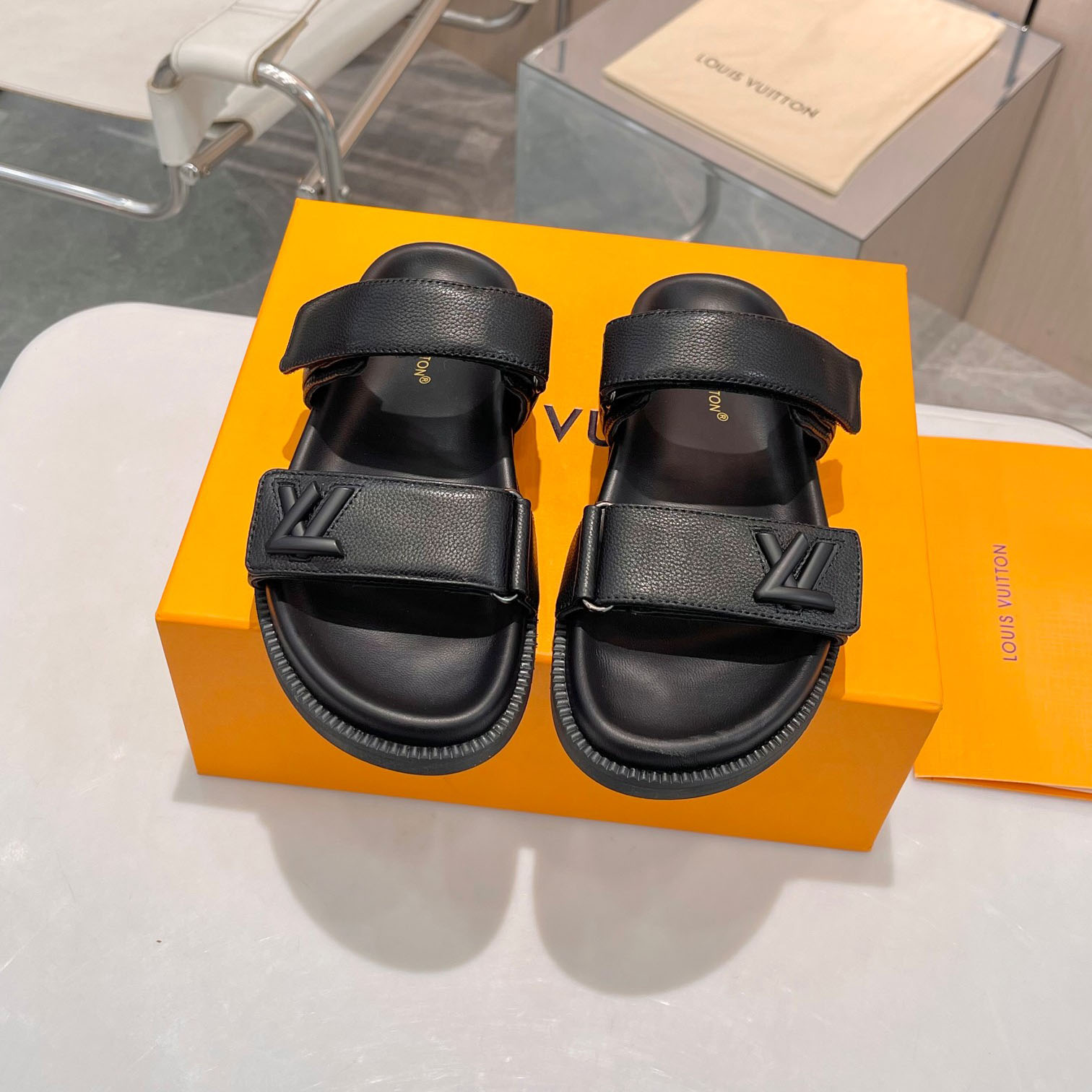 LV Fashion Sandals JJ250515