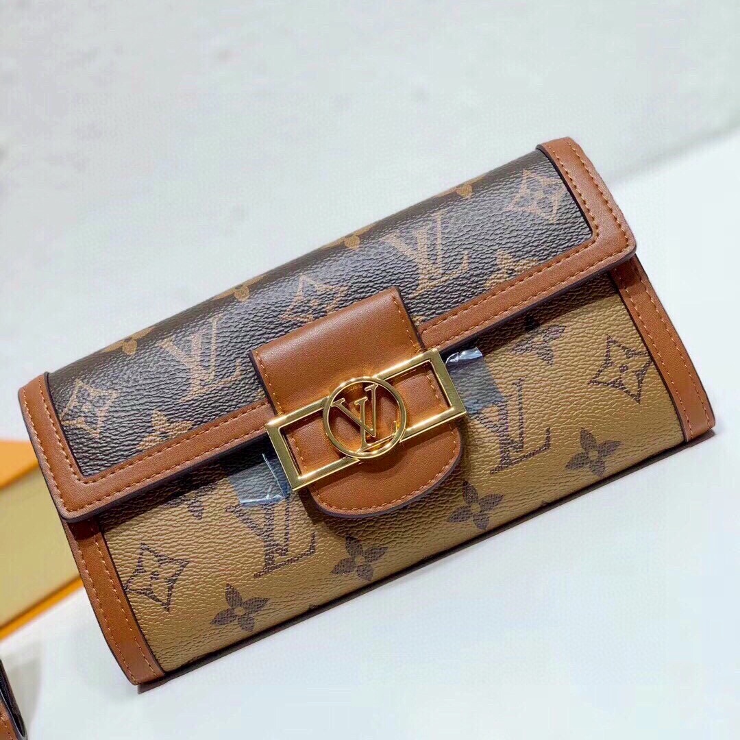 LV Dauphine Monogram Wallet YV24060424