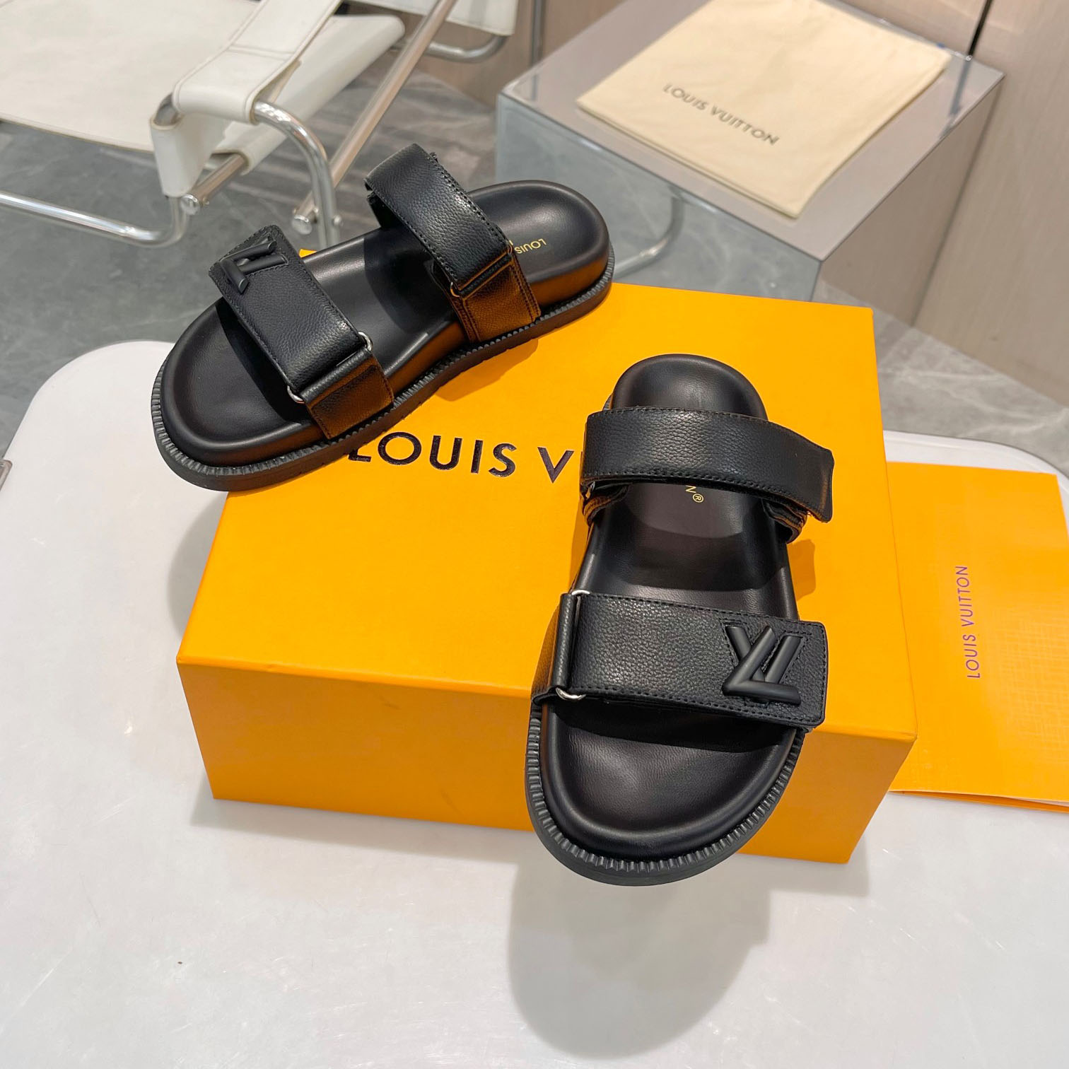 LV Fashion Sandals JJ250515