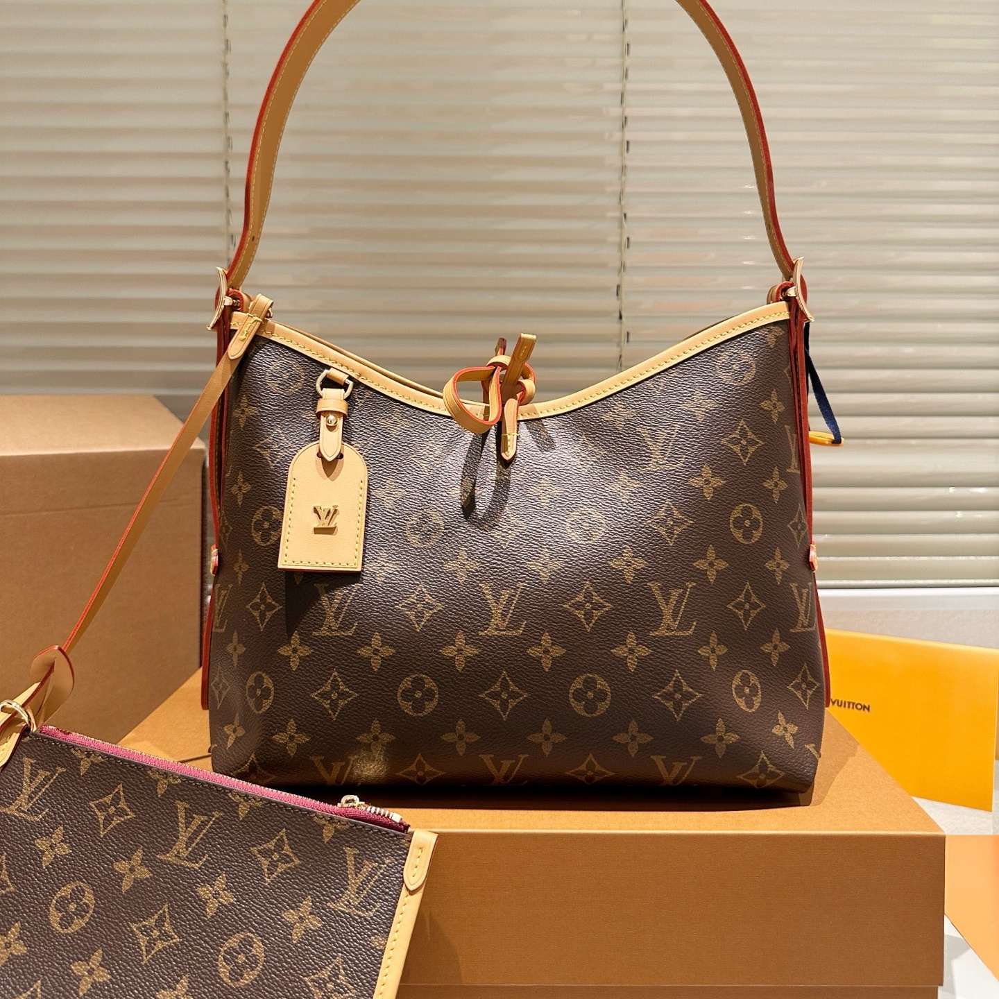 LV  (In-Store Benefit Items)Classic Monogram Carryall PM YV24060407