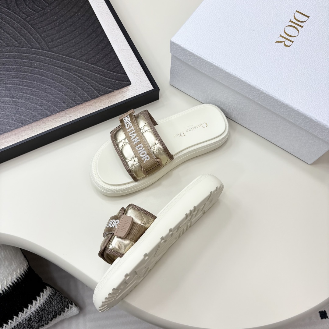 CD 25New Sandals FH250577