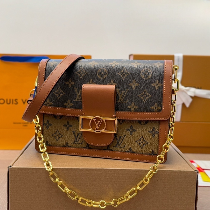 LV  Monogram  Dauphine MM YV24060426