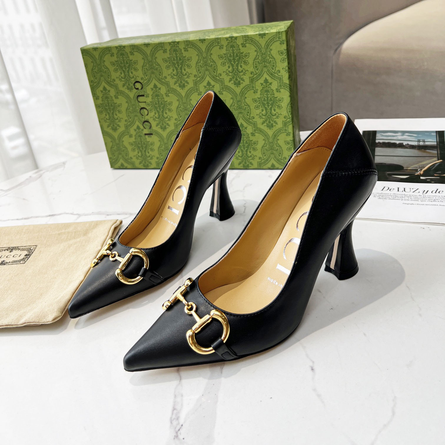 GG New Pointed-Toe High Heels FH250593