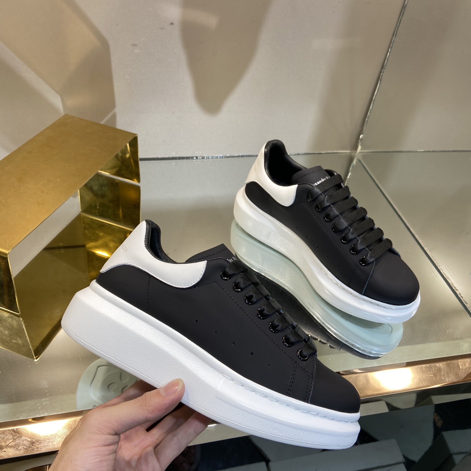 MQ Thick-Sole Casual Shoes JJ250530