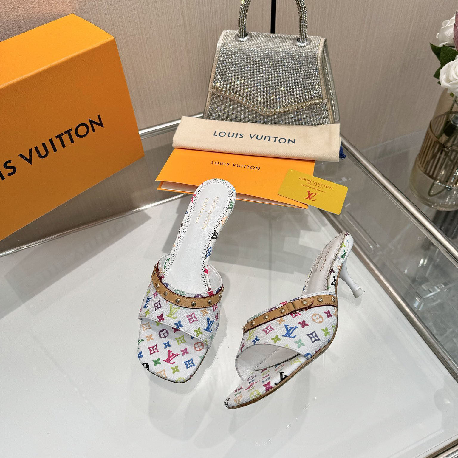 LV New Mid-Heel Slides JJ250523