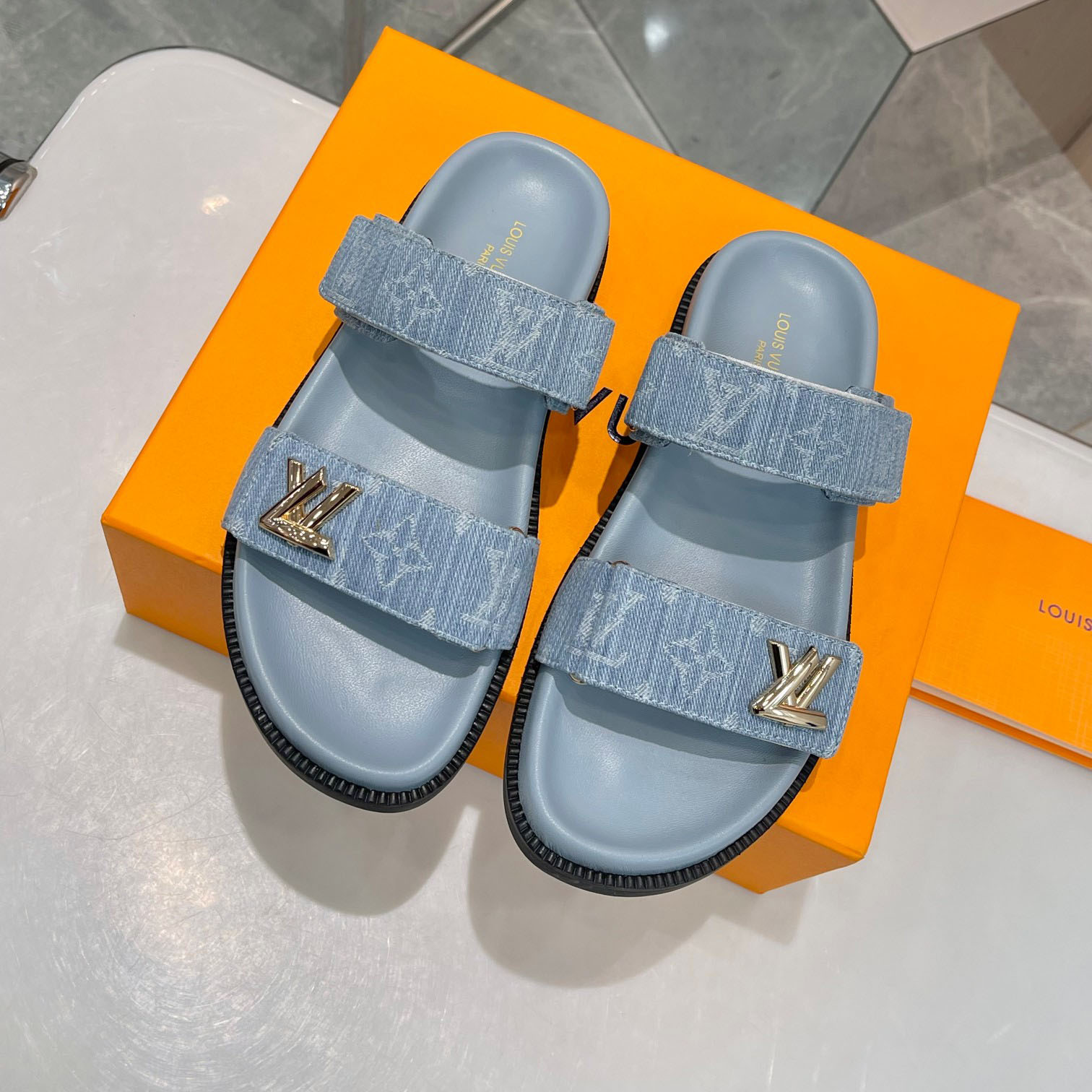 LV Classic Sandals JJ250514