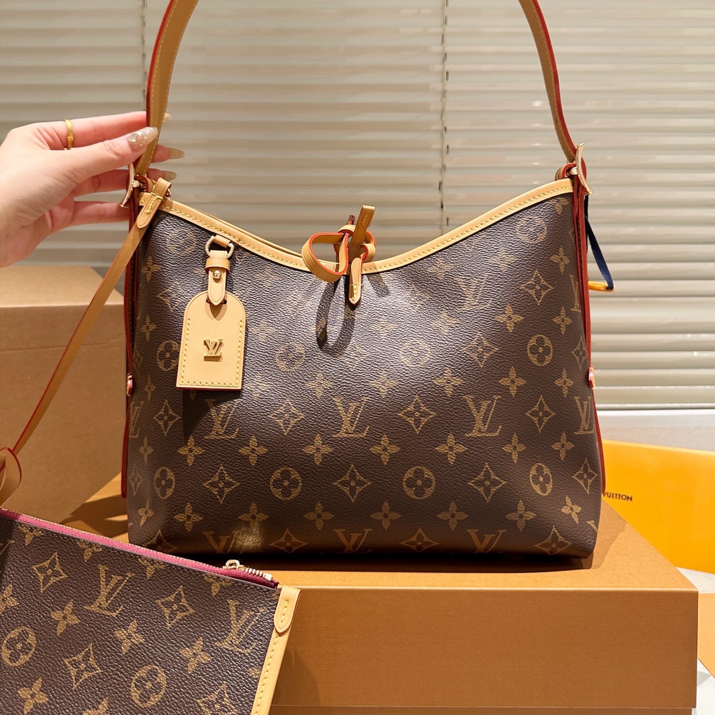 LV  (In-Store Benefit Items)Classic Monogram Carryall PM YV24060407