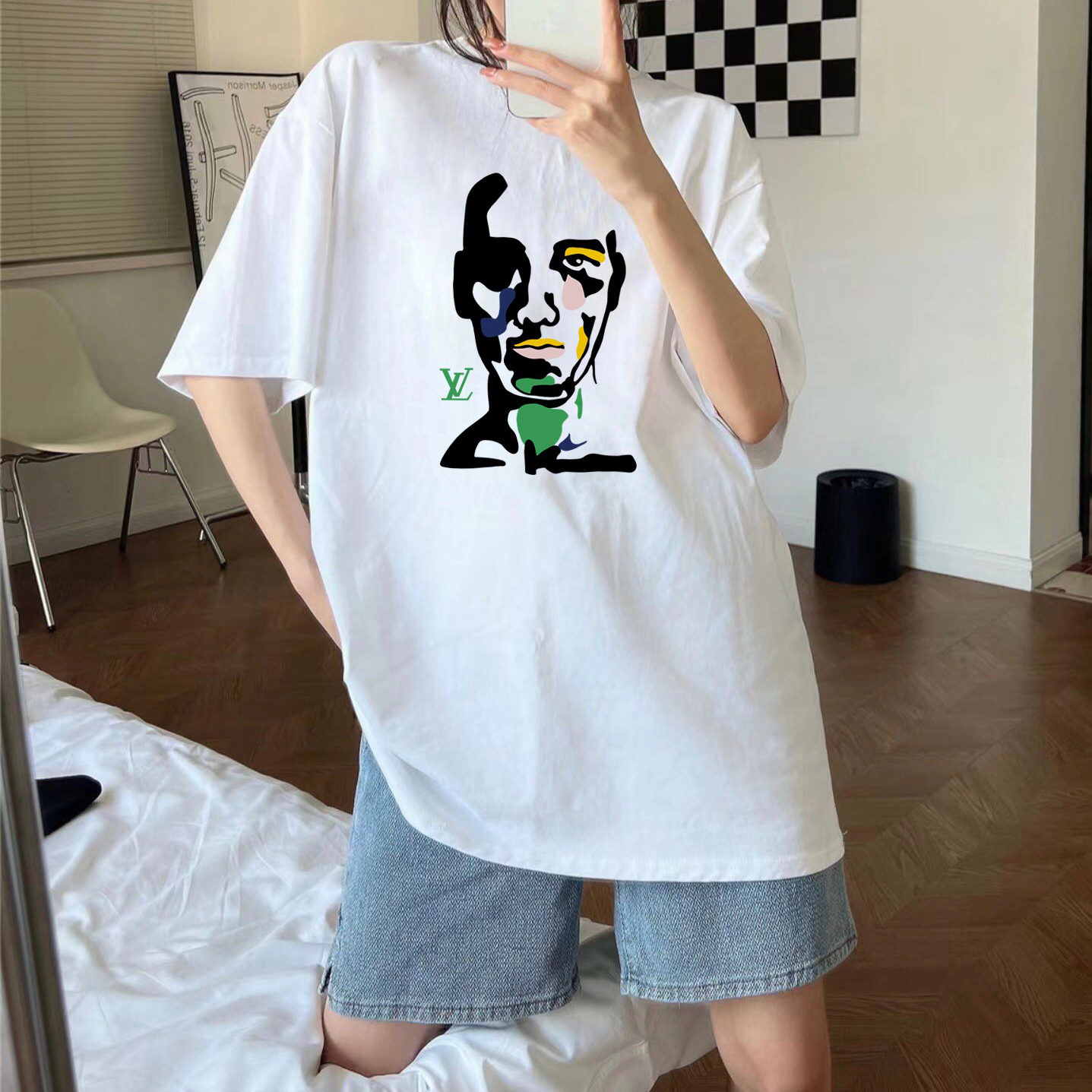 LV Minimalist T-Shirt FZN250528