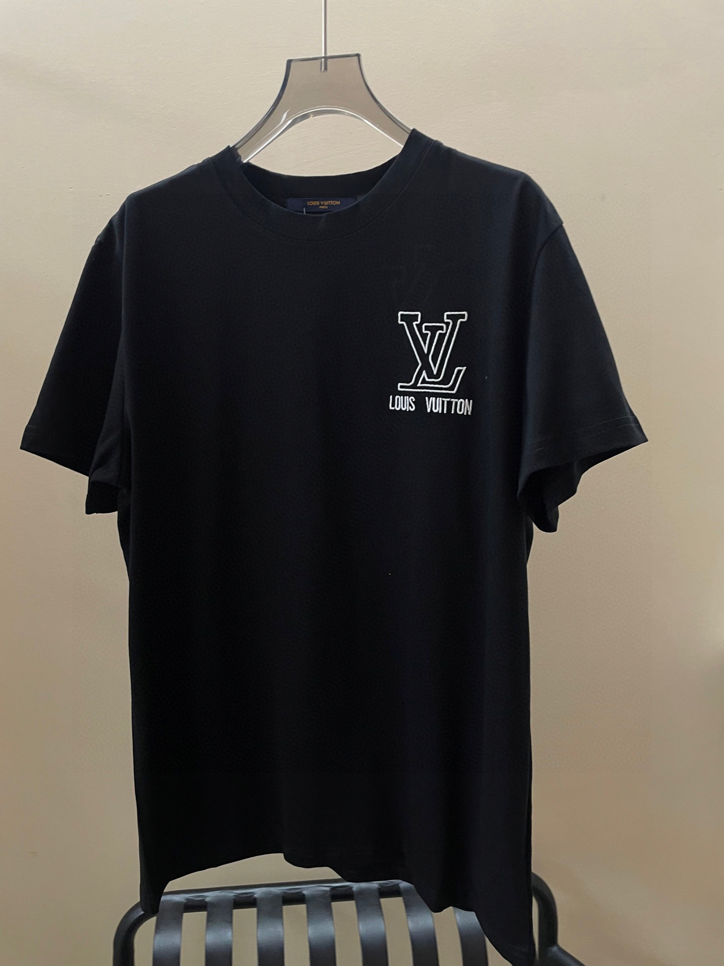 LV Stylish Short-Sleeve Tee FZN250527