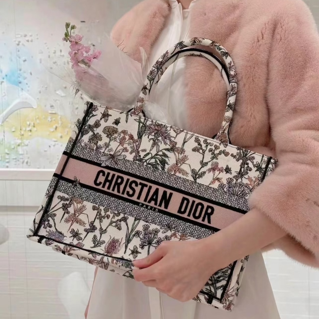 CD High-quality Embroidery Book Tote  YV24061104