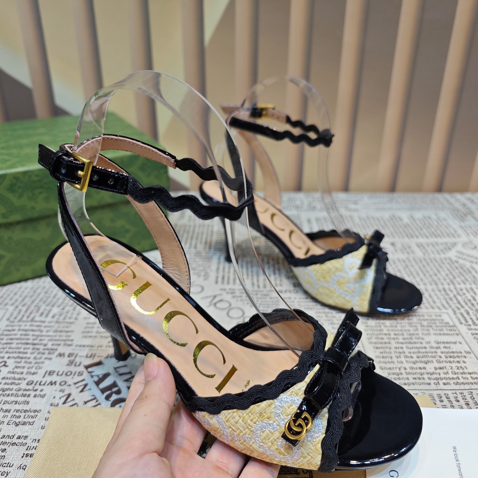 GG Round - Toe Color - Blocking Straw Embroidery High Heels BV250699