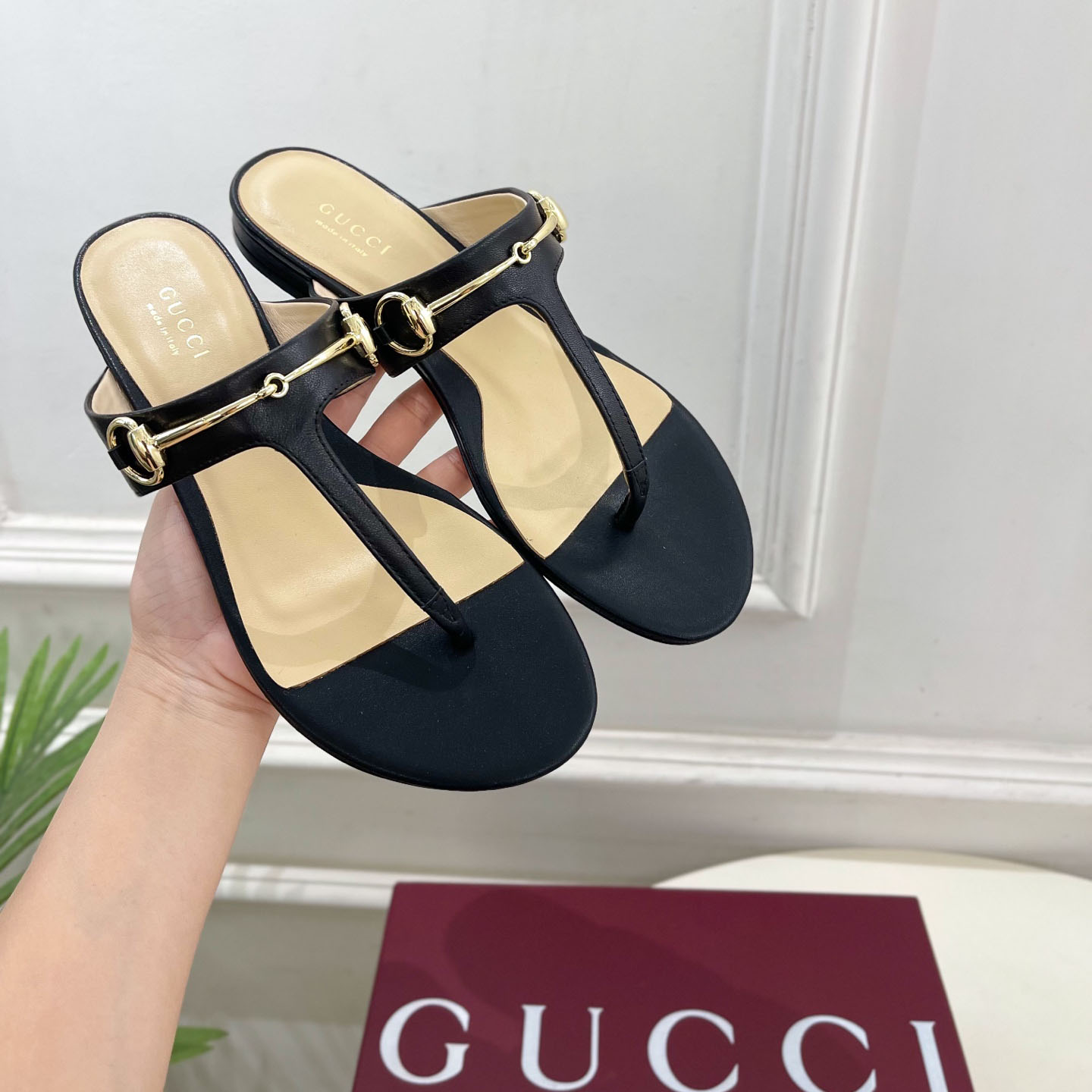 GG Horsebit Toe-Post Sandals BV250692