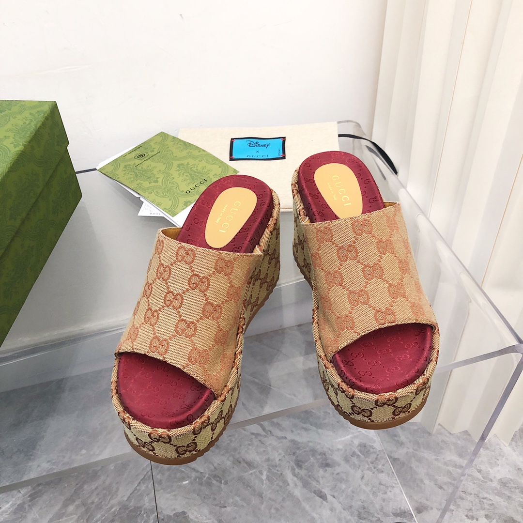 GG Thick Wedge Heel Slippers BV250679