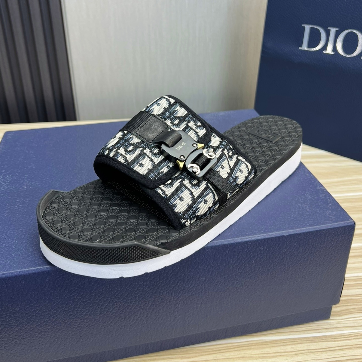 CD Men's Leather Monogram Slippers YV24061315