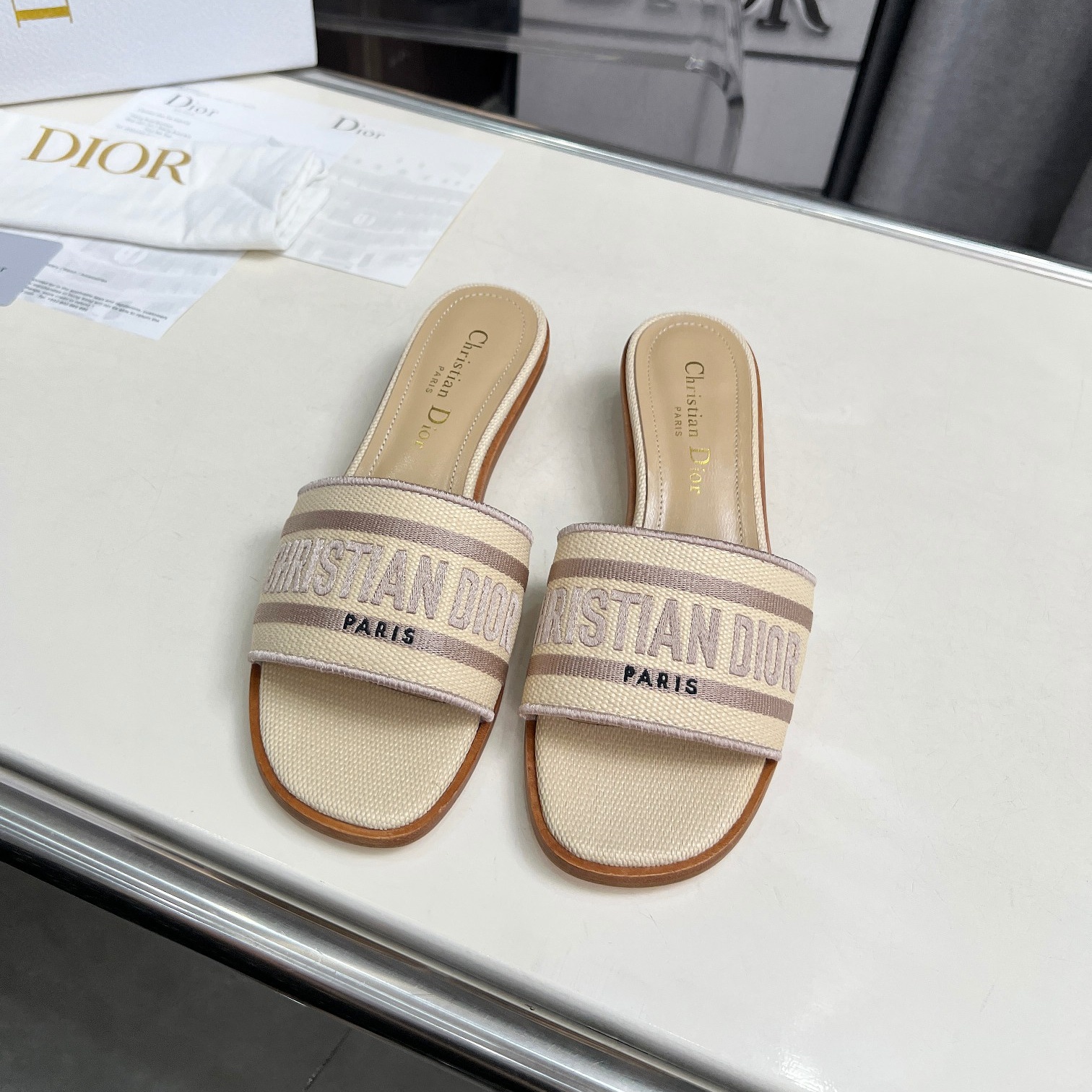 CD Embroidered Cotton Heeled Slide YV24061426