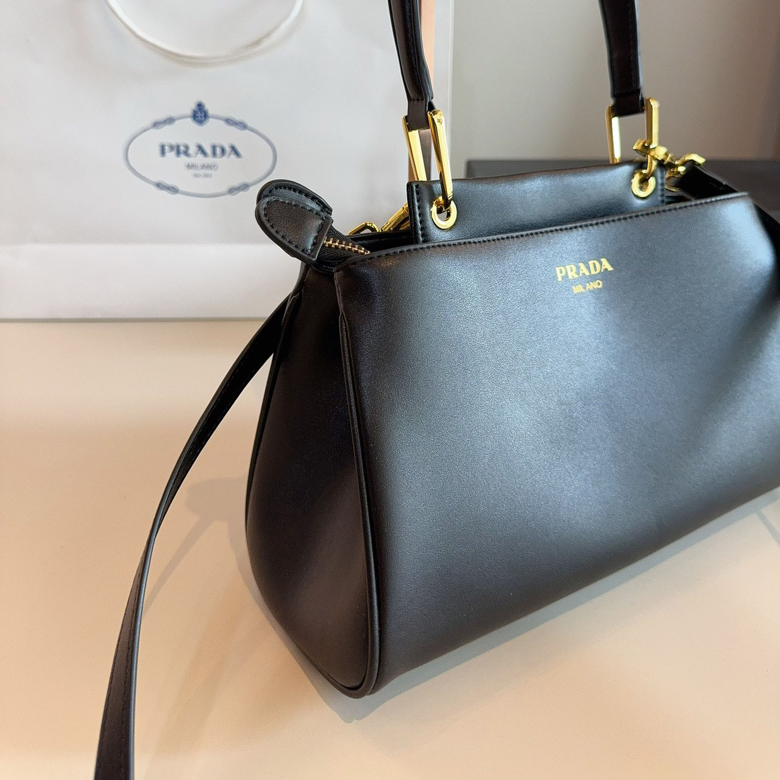 PRA Hobo Shoulder Bag Ev25061002