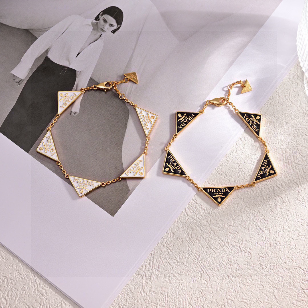 PRA Fashion Triangle Bracelet Ev25061056