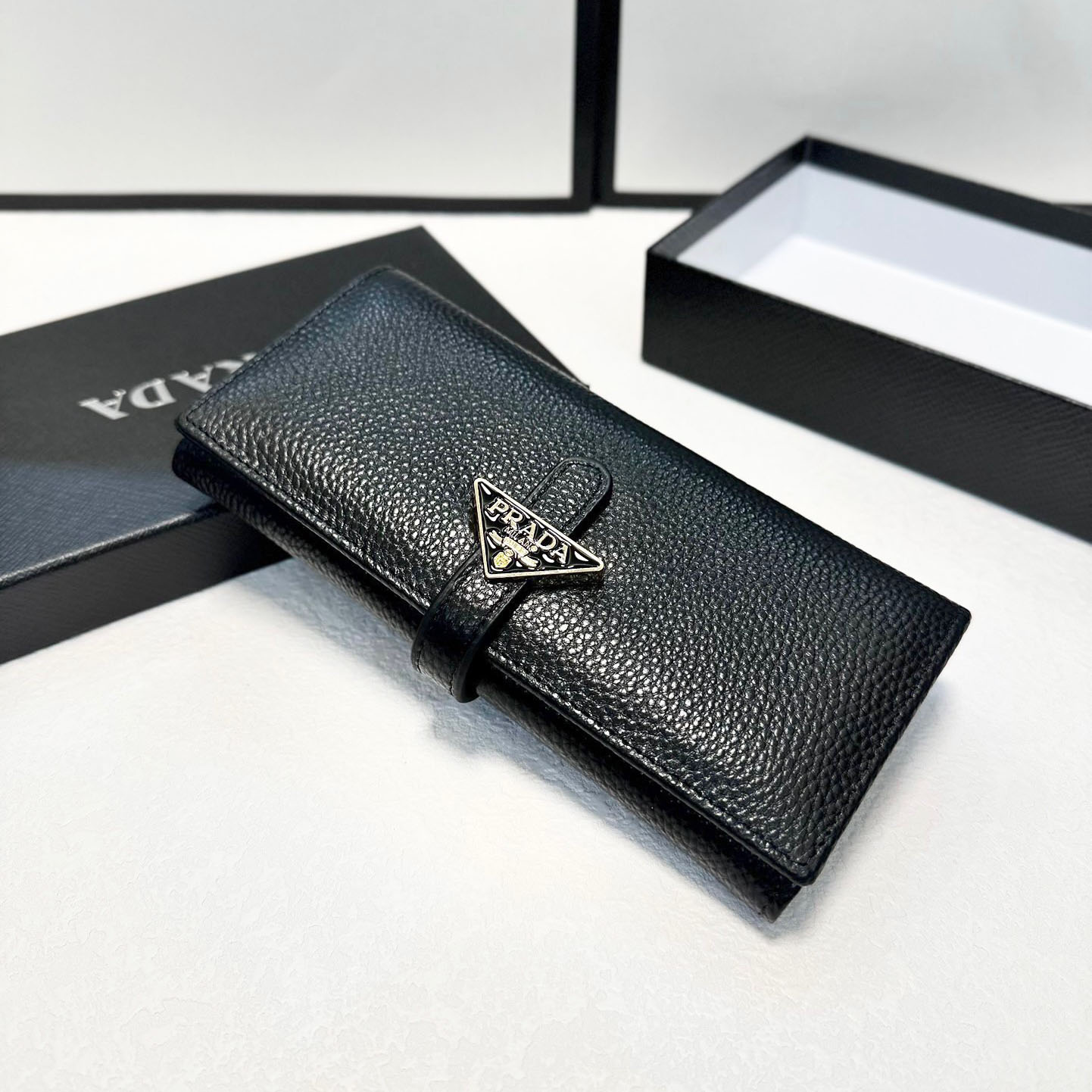 PRA Cowhide Two-Fold Wallet Ev25061021