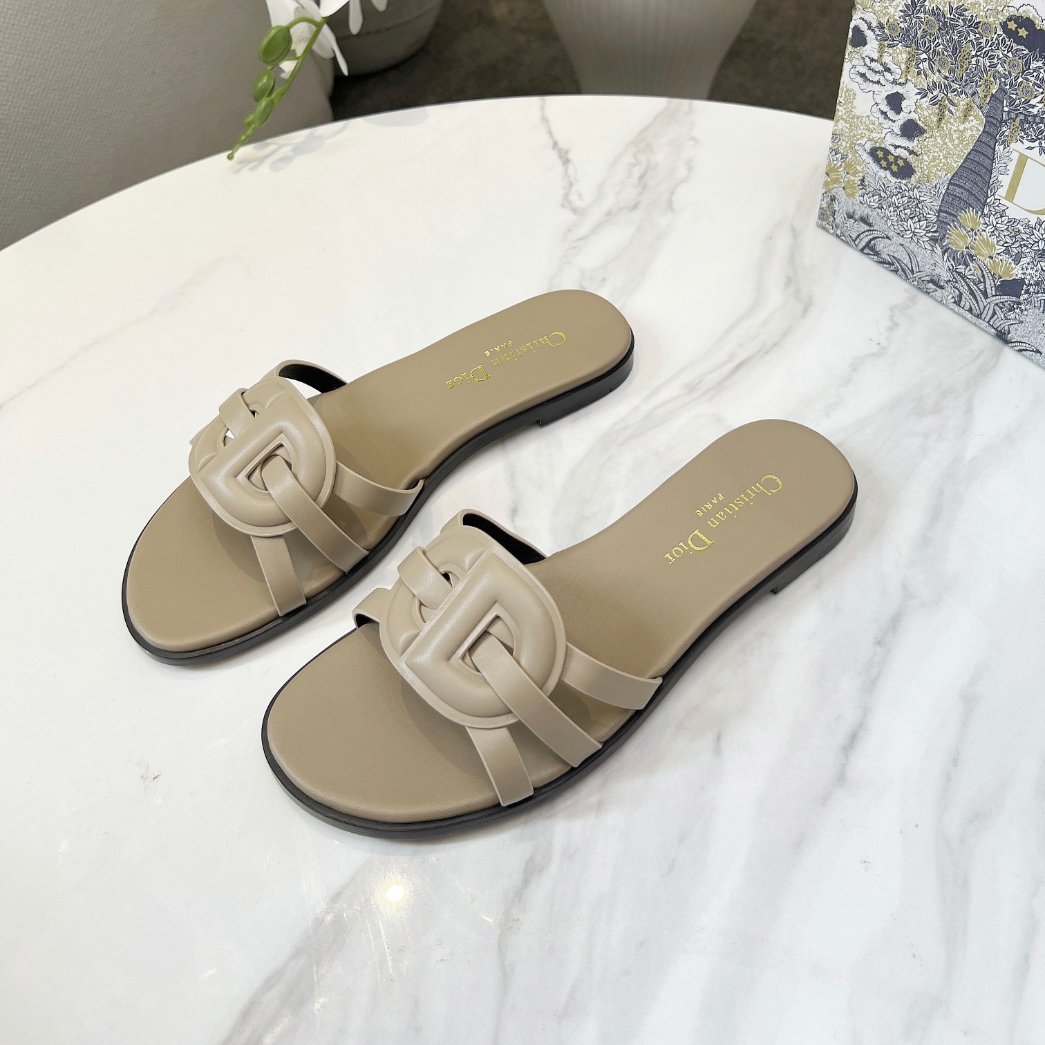 CD D-Club Slide flat sandals YV24061501