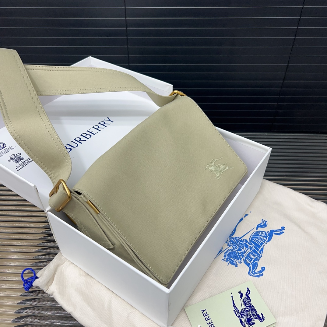 Bur Canvas Shoulder Bag Ev25061169