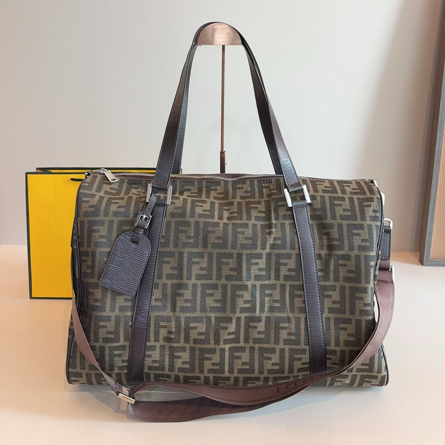 FD Classic Travel Bag Ev25061239