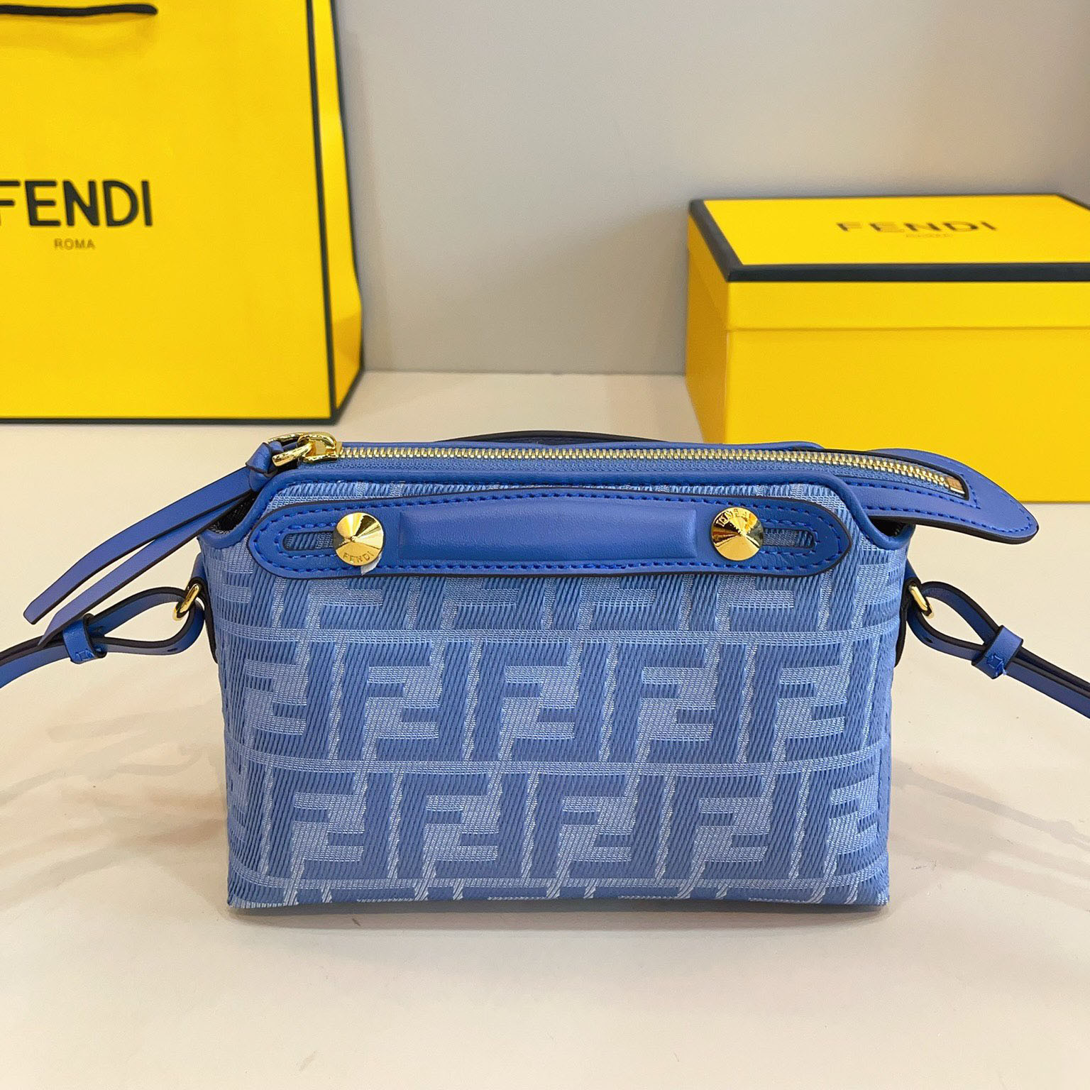 FD Single Shoulder Bag Ev25061234