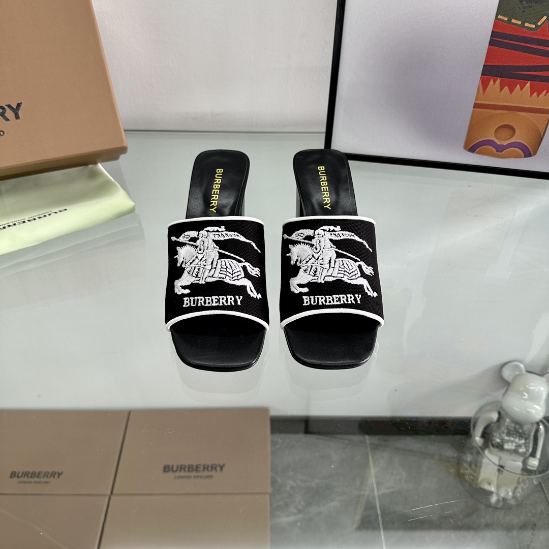 Bur Block Heel Sandals Ev25061177