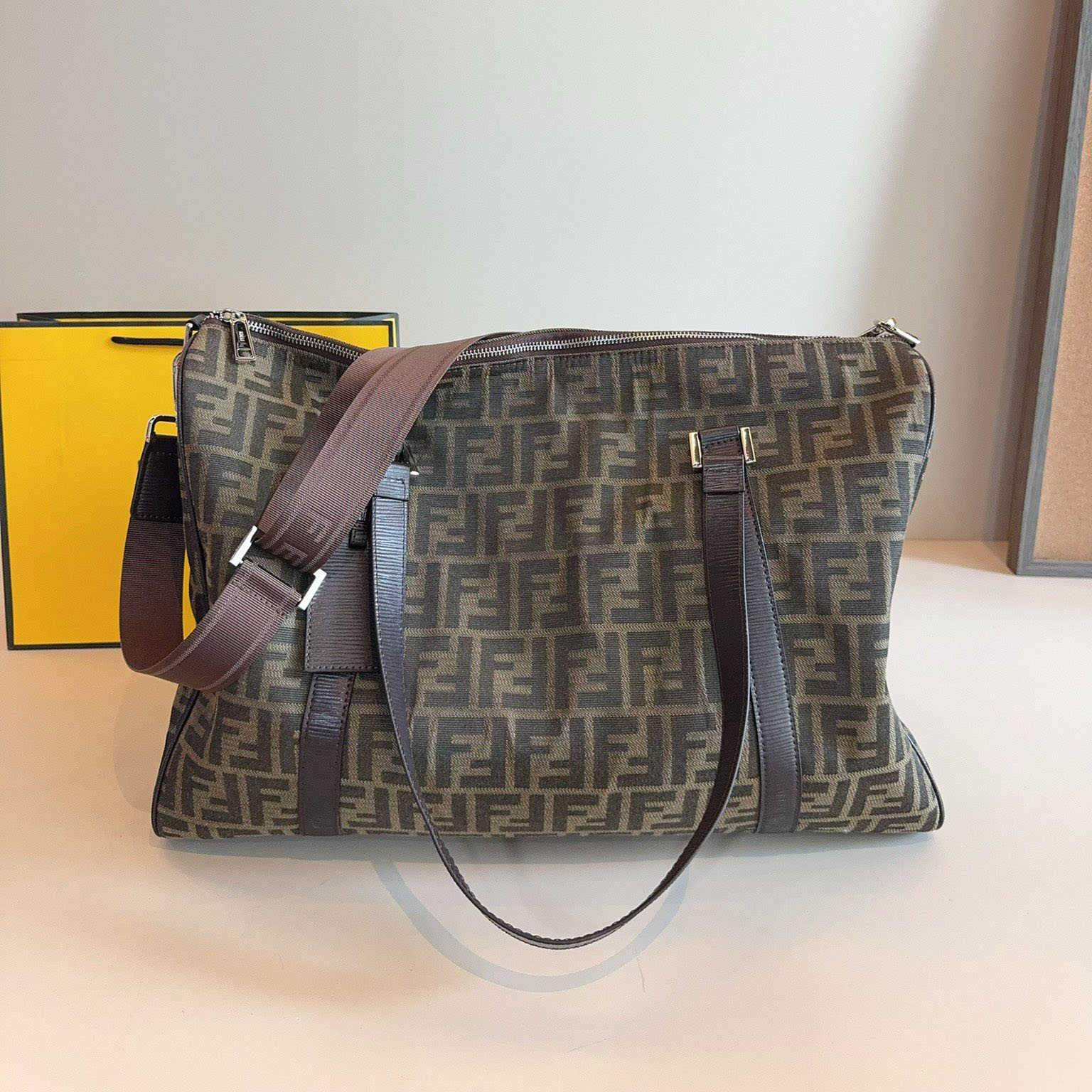 FD Classic Travel Bag Ev25061239