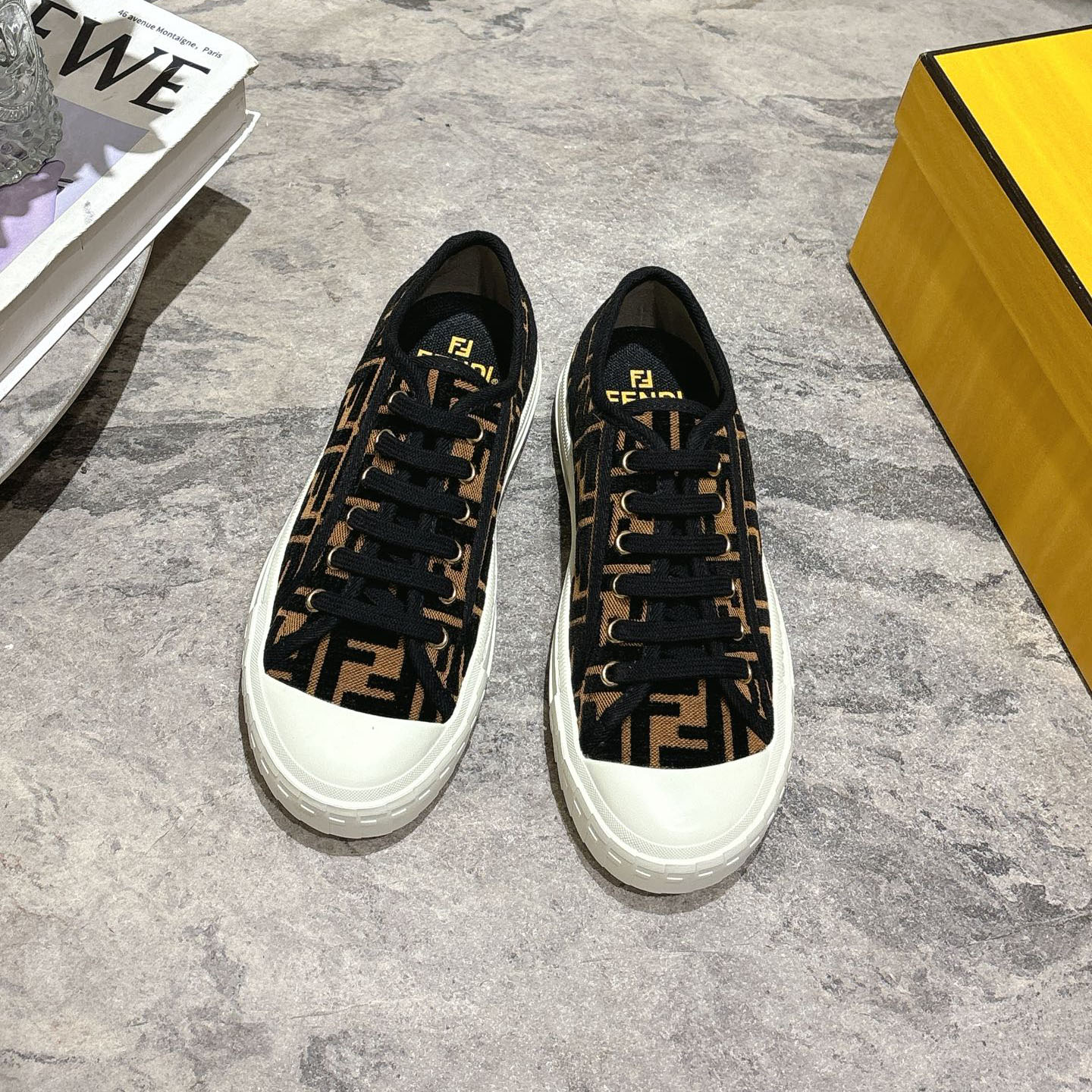 FD 25New Flat Casual Sports Shoes Ev25061228