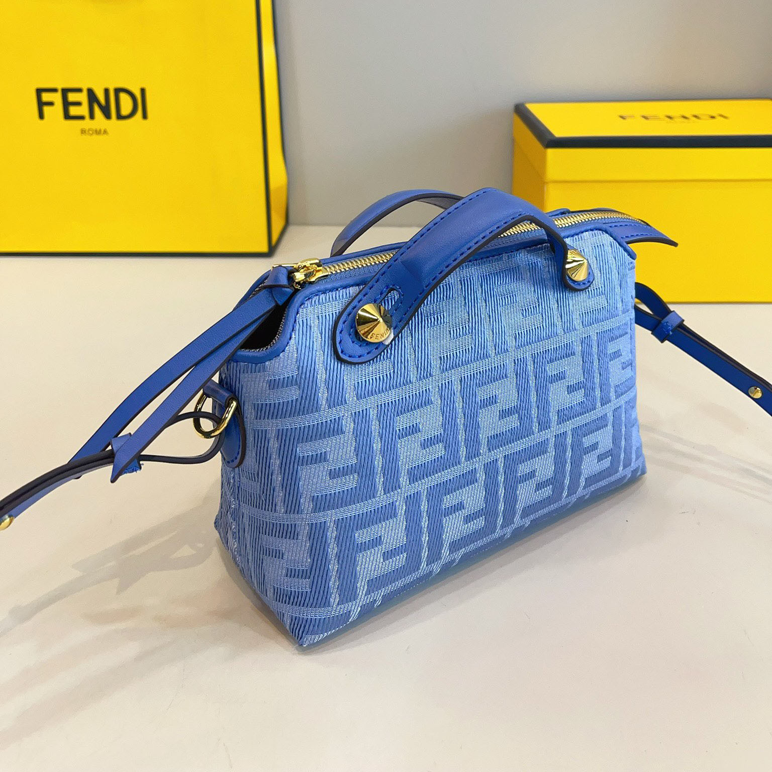 FD Single Shoulder Bag Ev25061234
