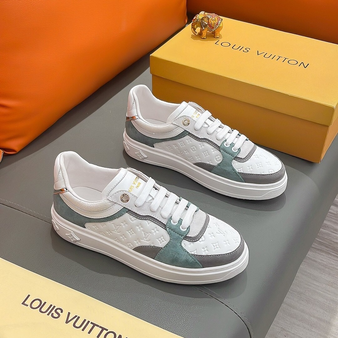 LV Classic Embossed Logo Sneakers YV24061719