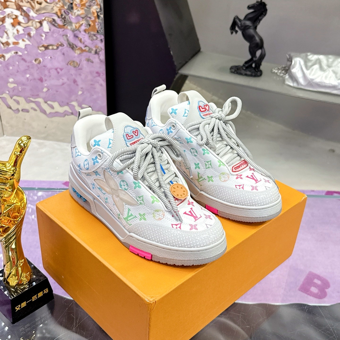 LV Mid - top Leather Round - Toe Lace - up Skate YV24061831