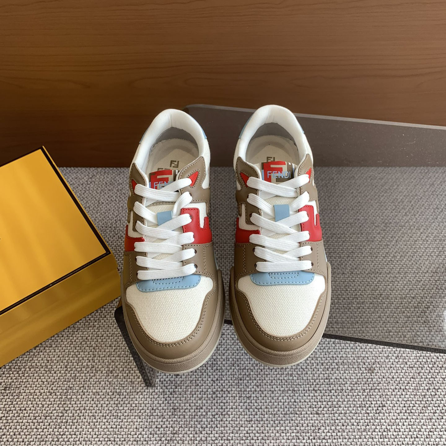 FD Couple Sneakers Kin25061405