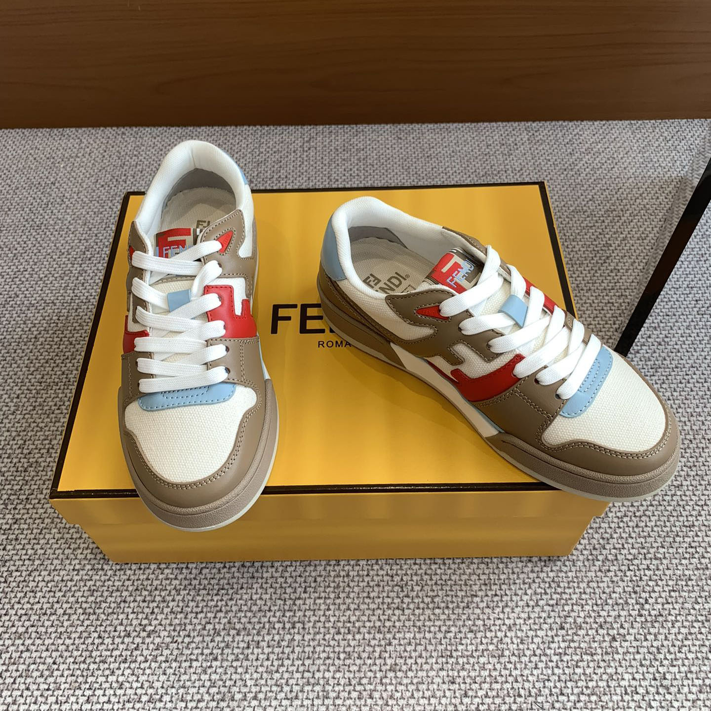 FD Couple Sneakers Kin25061405