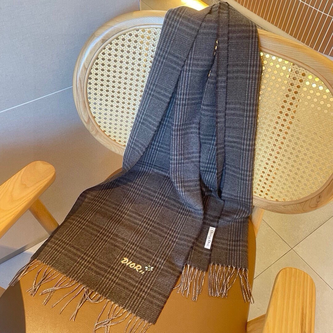 CD Men's Plaid Fringed Bee - Embroidered Scarf YV25071110