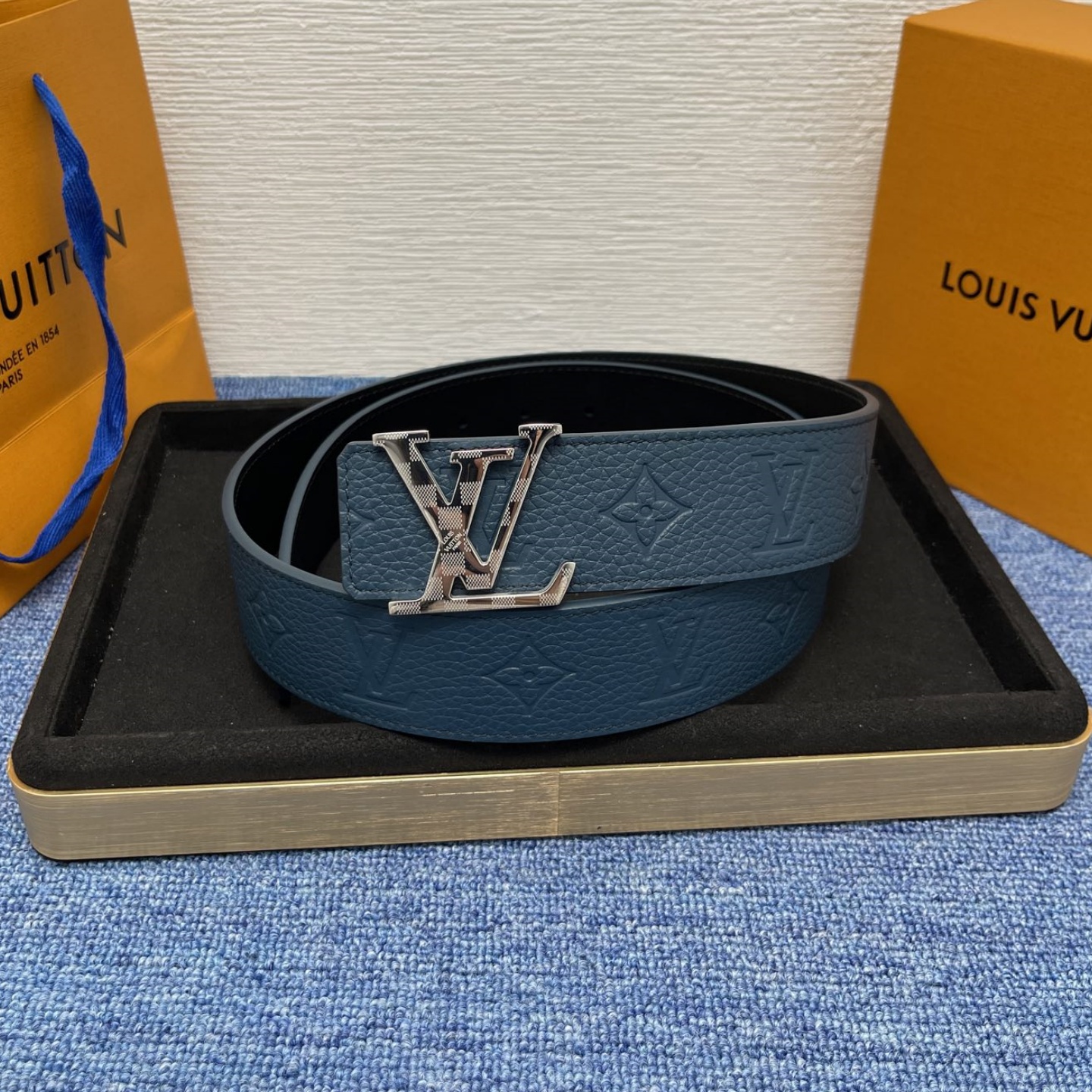 LV Men's  Monogram Canvas Cowhide Leather Belt YV24071212