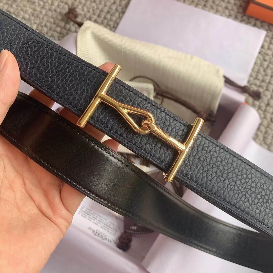 HM  Kelly buckle cowhide leather belt YV24071226