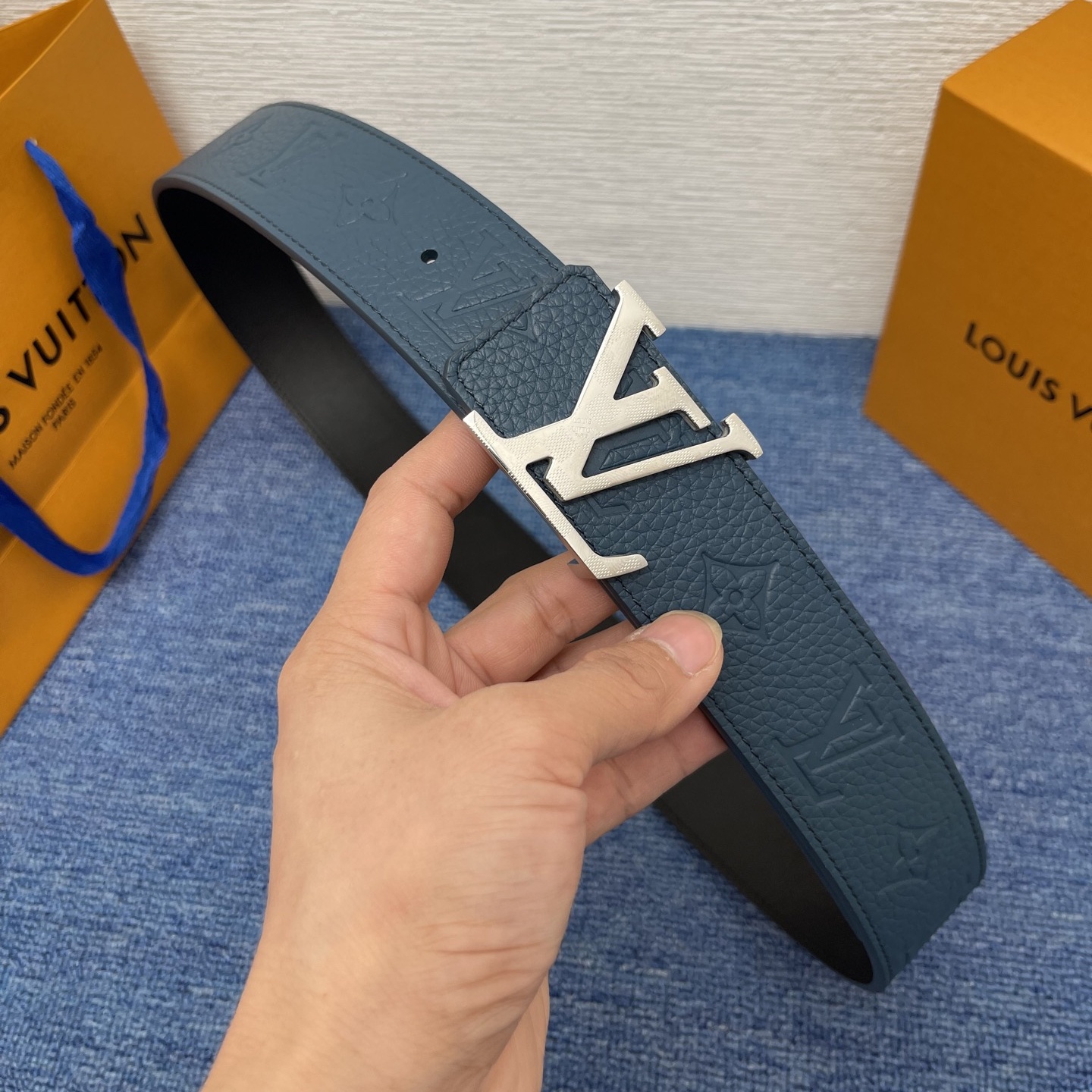 LV Men's  Monogram Canvas Cowhide Leather Belt YV24071212