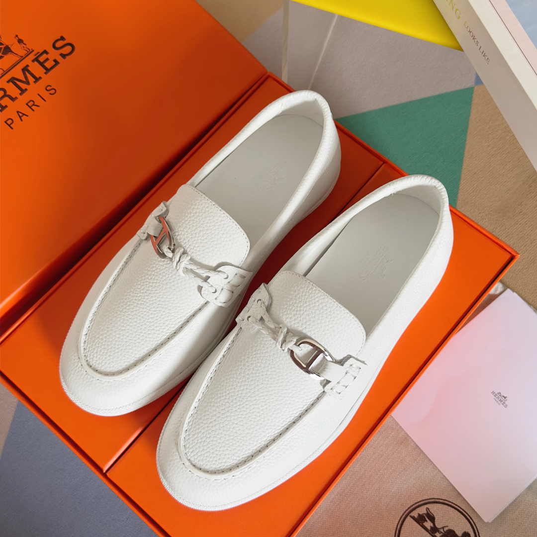 HM  Lgnacio Series Calfskin Loafers DD25071219