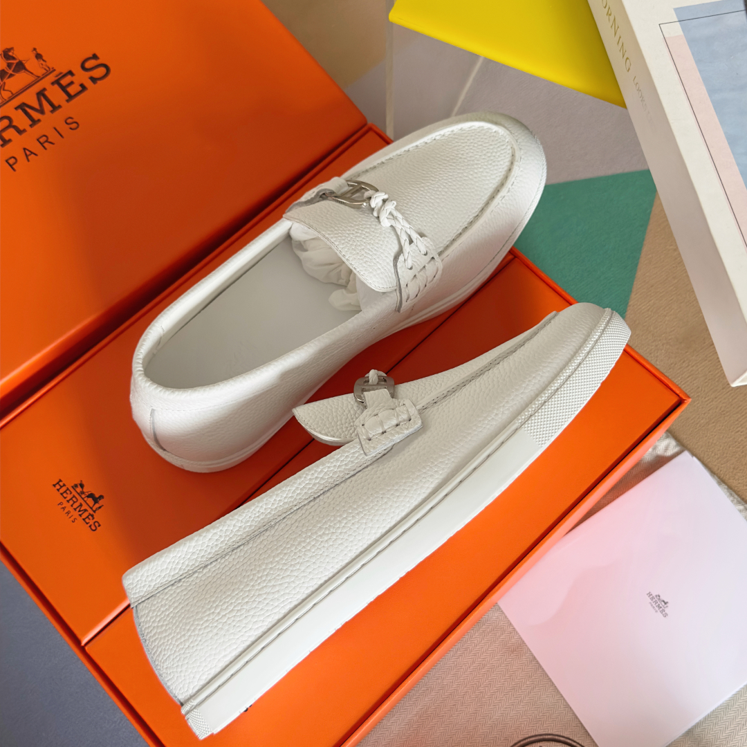 HM  Lgnacio Series Calfskin Loafers DD25071219