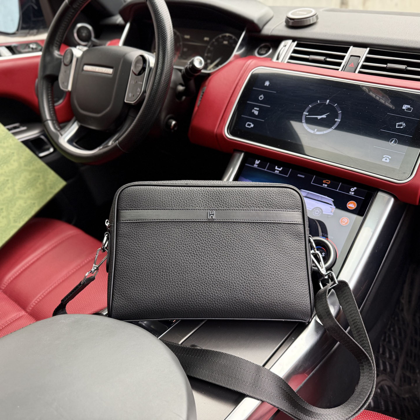 HM Men's Classic Shoulder Bag DD25071235