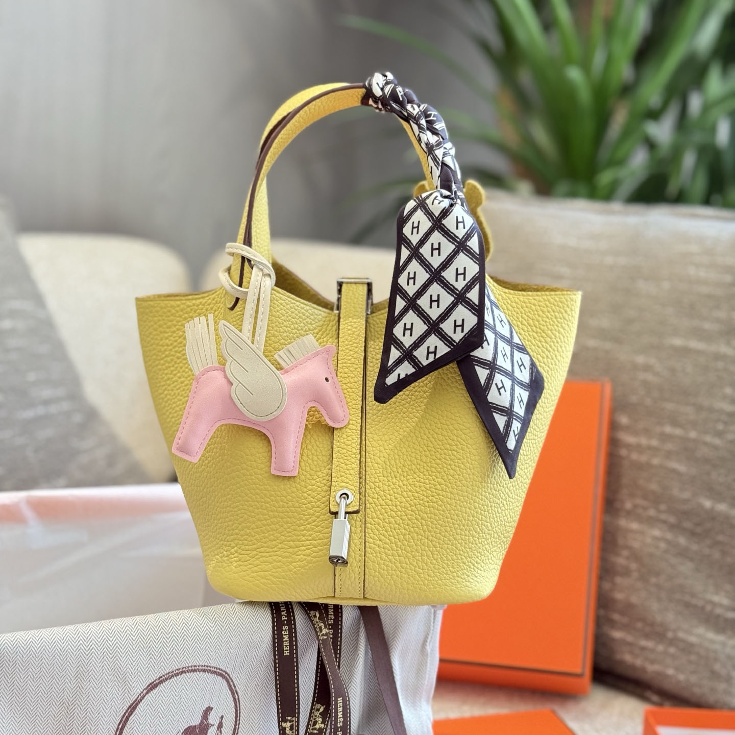 HM 18cm Tote DD25071305