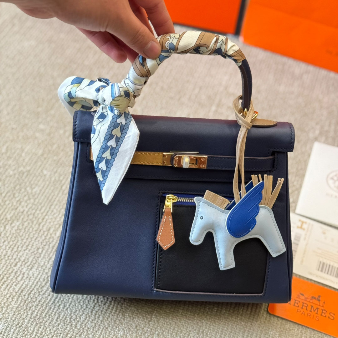 HM Kelly25 Colormatic Pocket Bag DD25071323