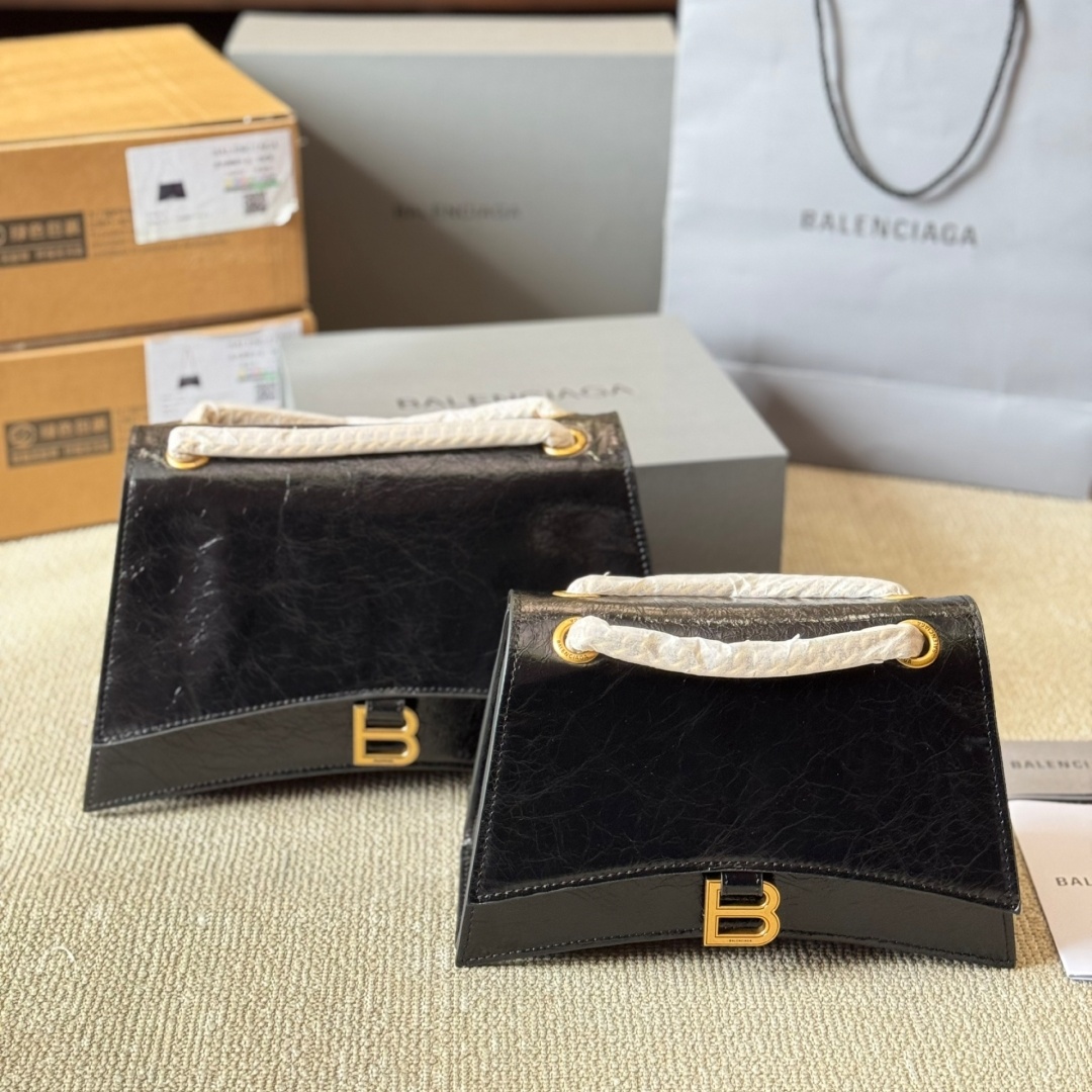 BLCG  Classic top - grain leather Hourglass bag YV24071327