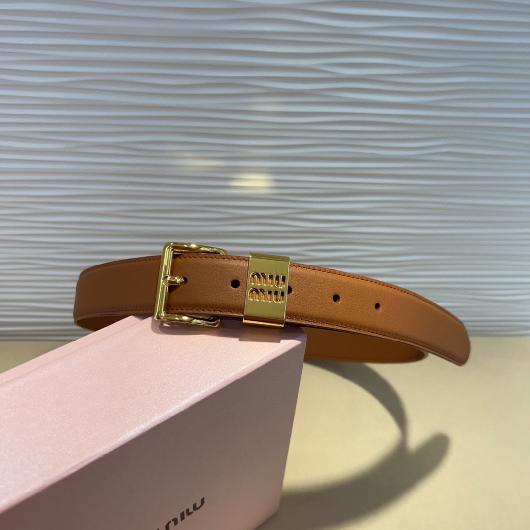 MIU Women's Classic leather belt YV24071302